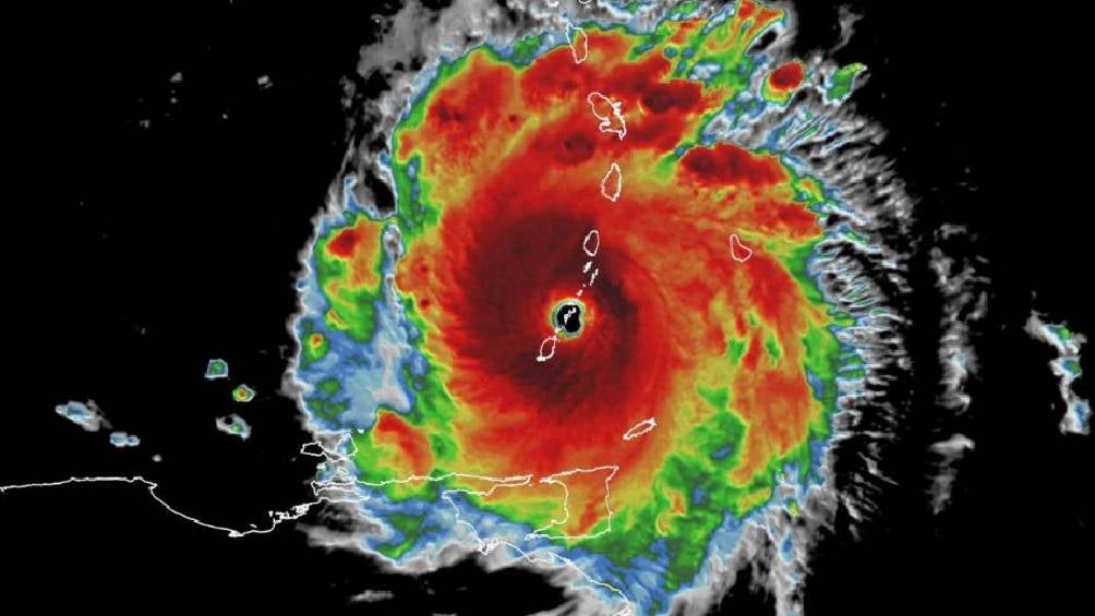 La categoria 4 en huracanes se considera peligroso por la gravedad de devastaciones. 