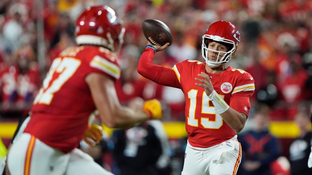 Unstoppable! Chiefs remain undefeated by beating Saints on MNF