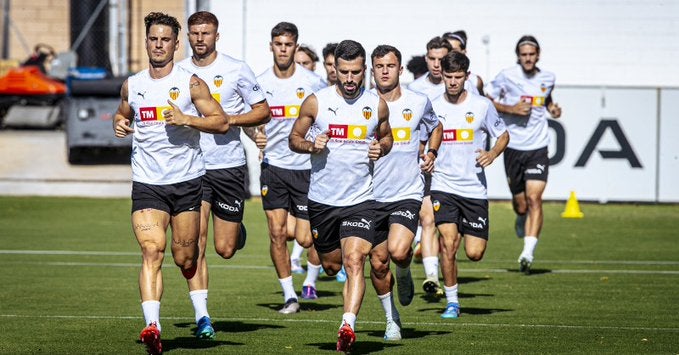 Valencia se prepara para enfrentar al Tri