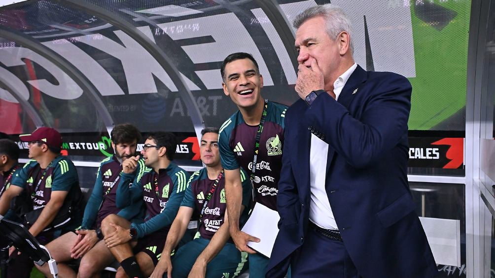 Aguirre se hizo cargo del Tri para una tercera etapa