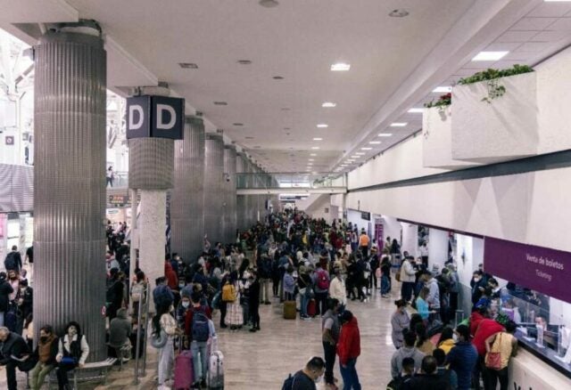 El aeropuerto tiene la visitas de cientos de miles de personas, ¡Cuida tus cosas!