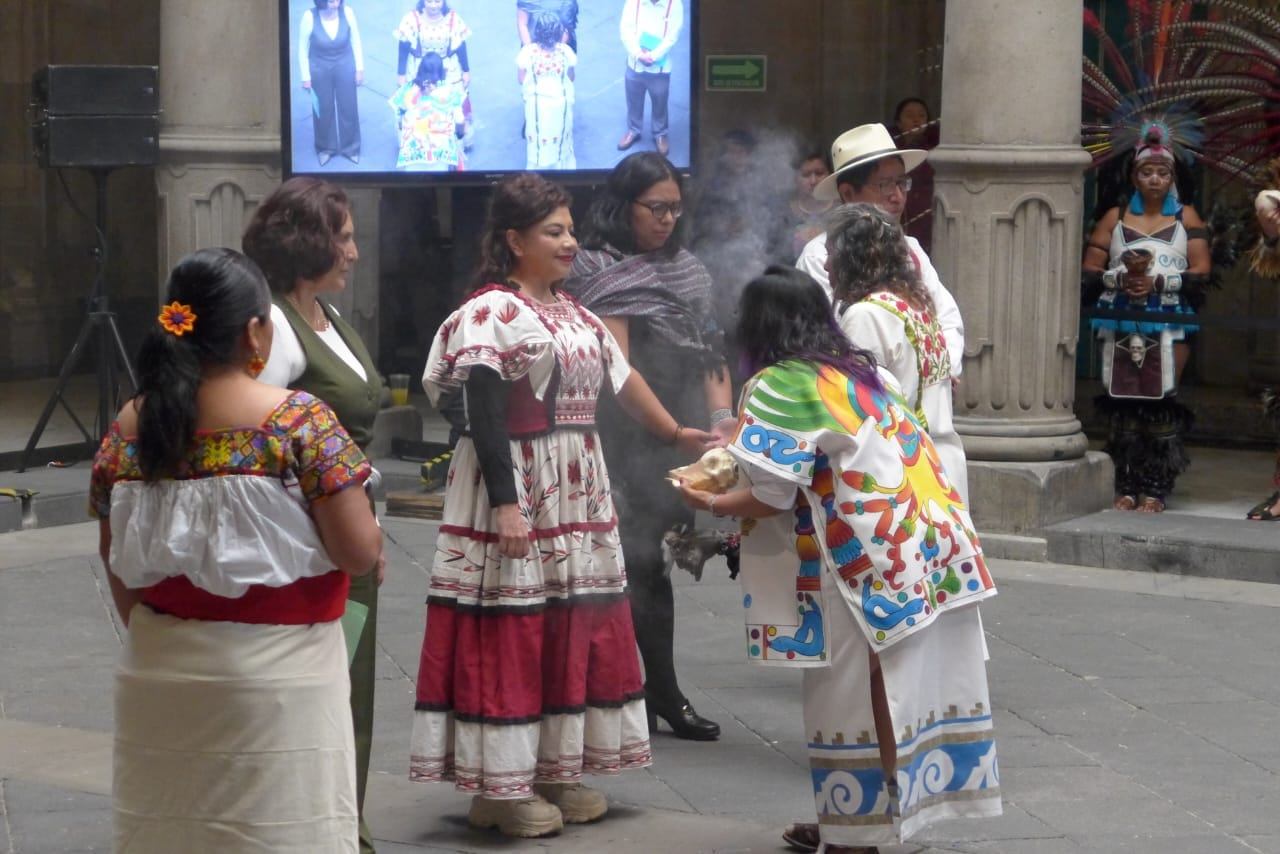 Clara Brugada fue reconocida por los pueblos indígenas de la CDMX.