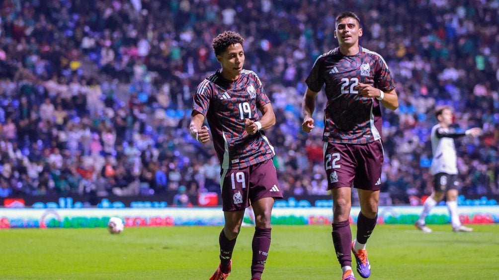 Ozziel Herrera marcó el 2-0 de México