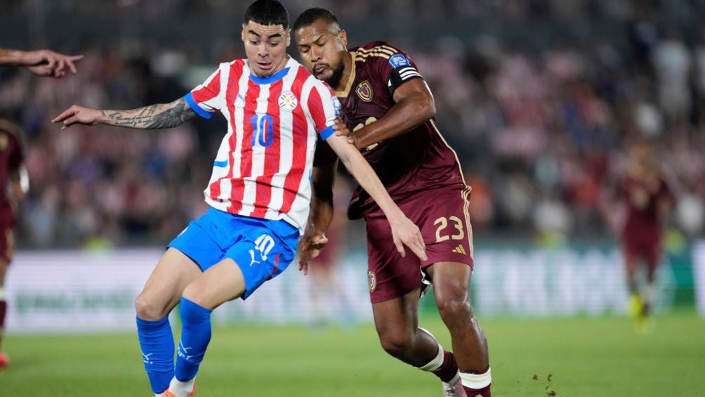 Rondón en partido vs Paraguay