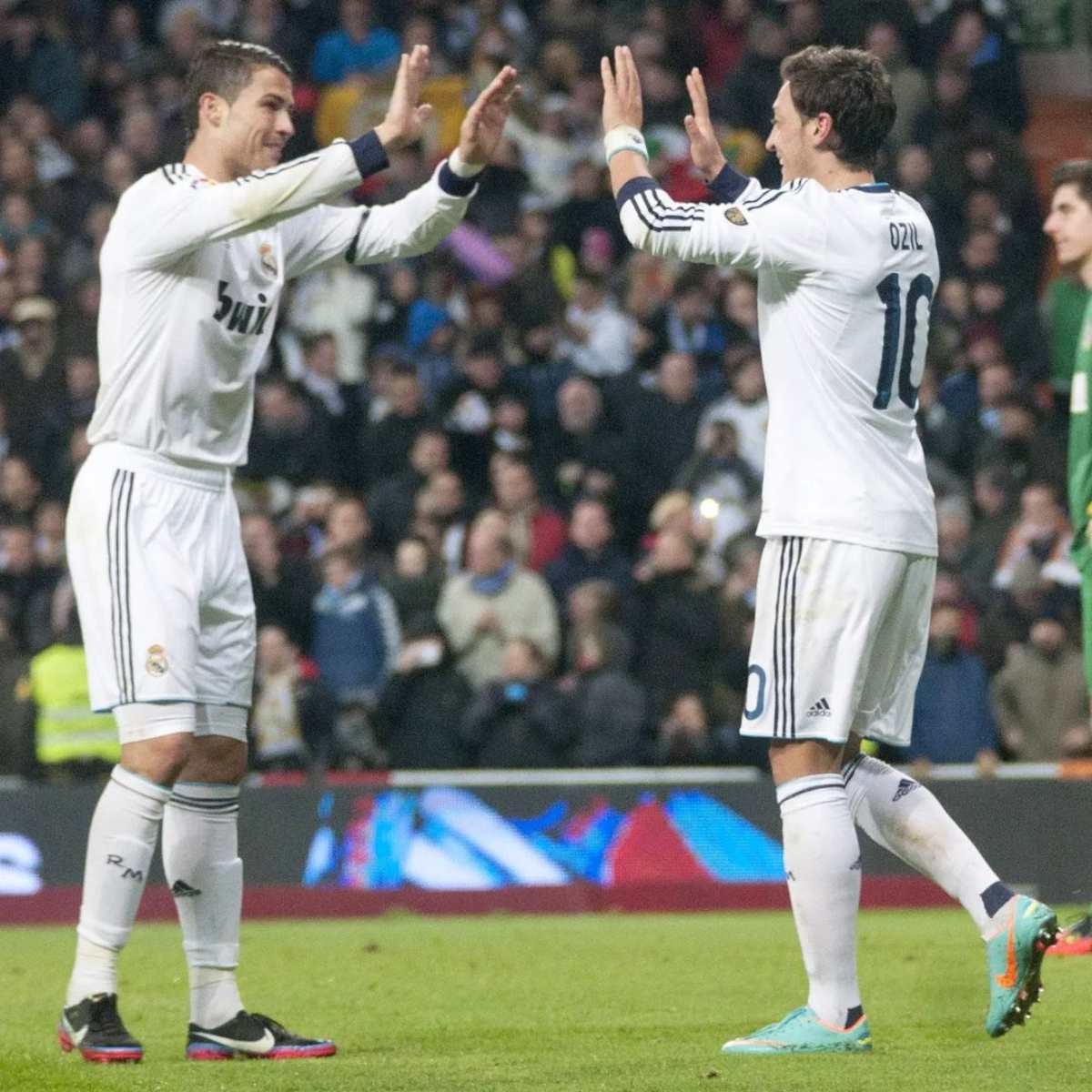 CR7 y Ozil con el Real Madrid 