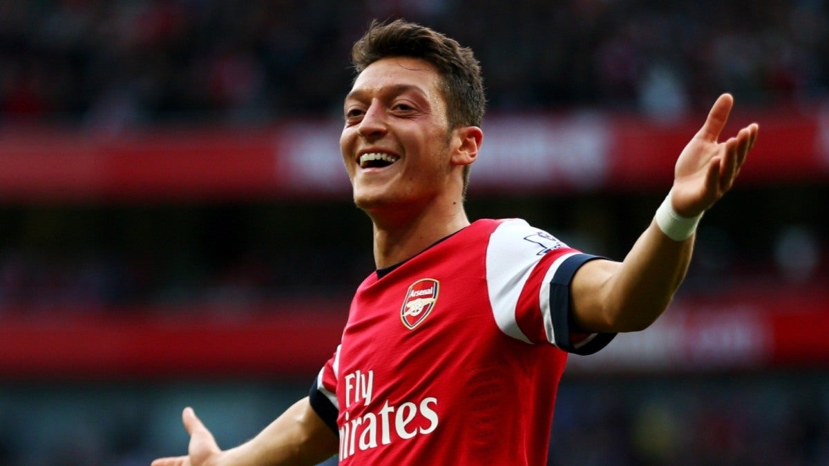 Mesut con el Arsenal