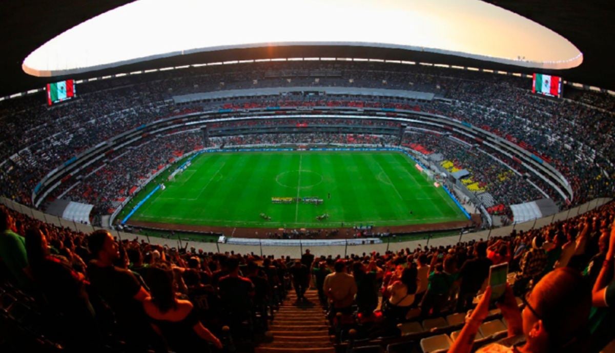 El Estadio Azteca en partido de México 