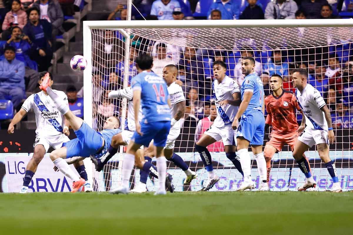 Cruz Azul visitó a Puebla 