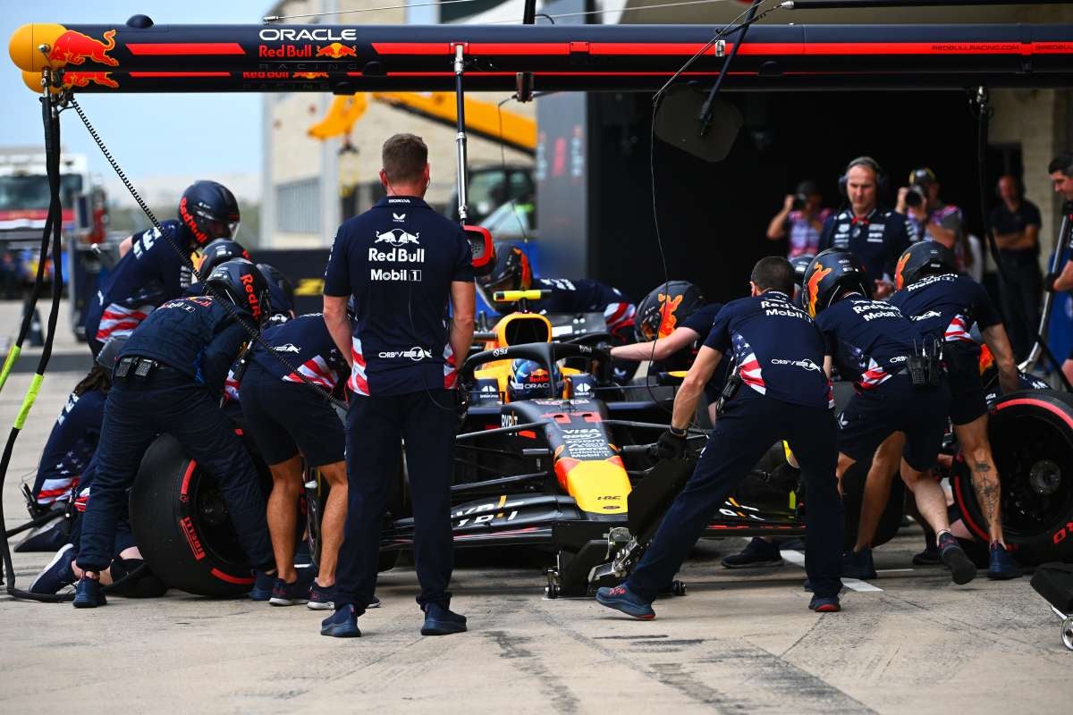 Red Bull no puede hacer grandes cambios por el límite de costos 