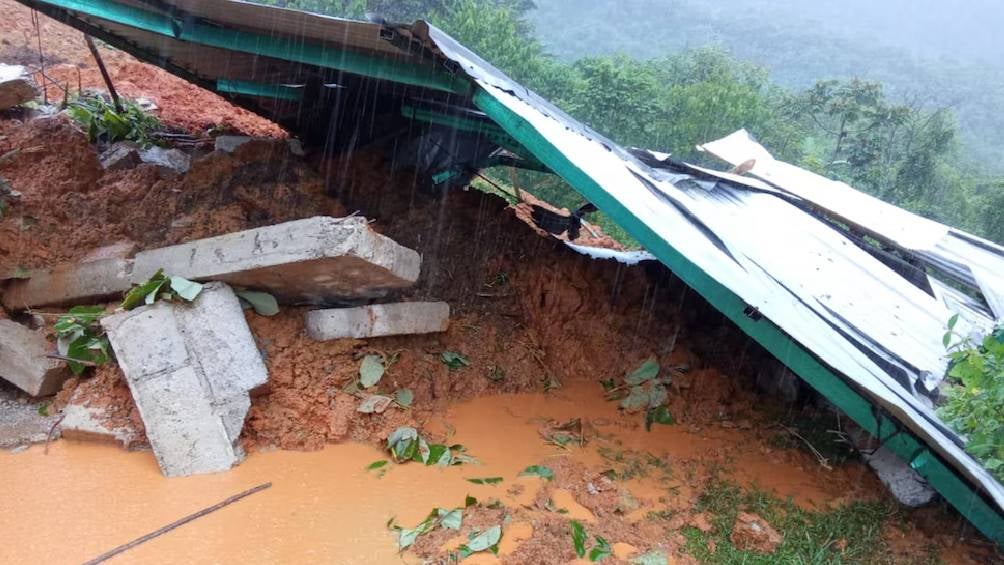 La tormenta tropical ha causado desboramientos de arroyos y lagos.