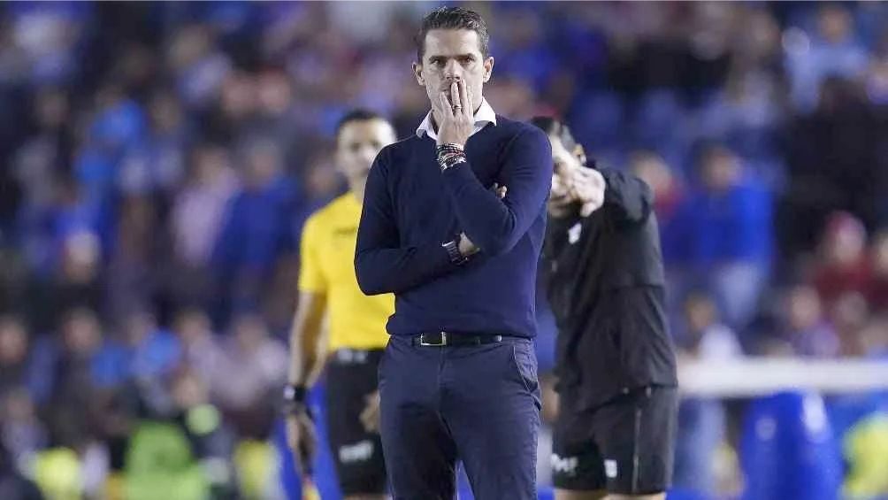 Gago dejó a Chivas por dirigir a Boca