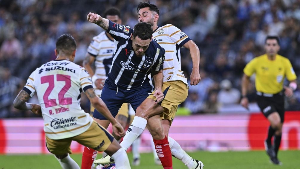 Magallán en el duelo ante Rayados