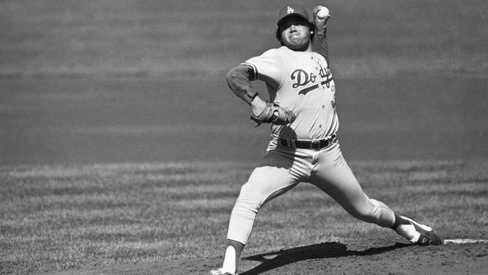 Fernando Valenzuela fue figura de los Dodgers, ganando dos Series Mundiales. 