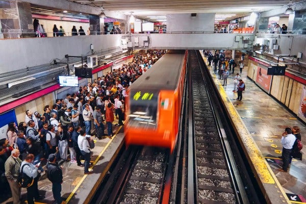 El metro de la CDMX es usado por millones de personas a la semana