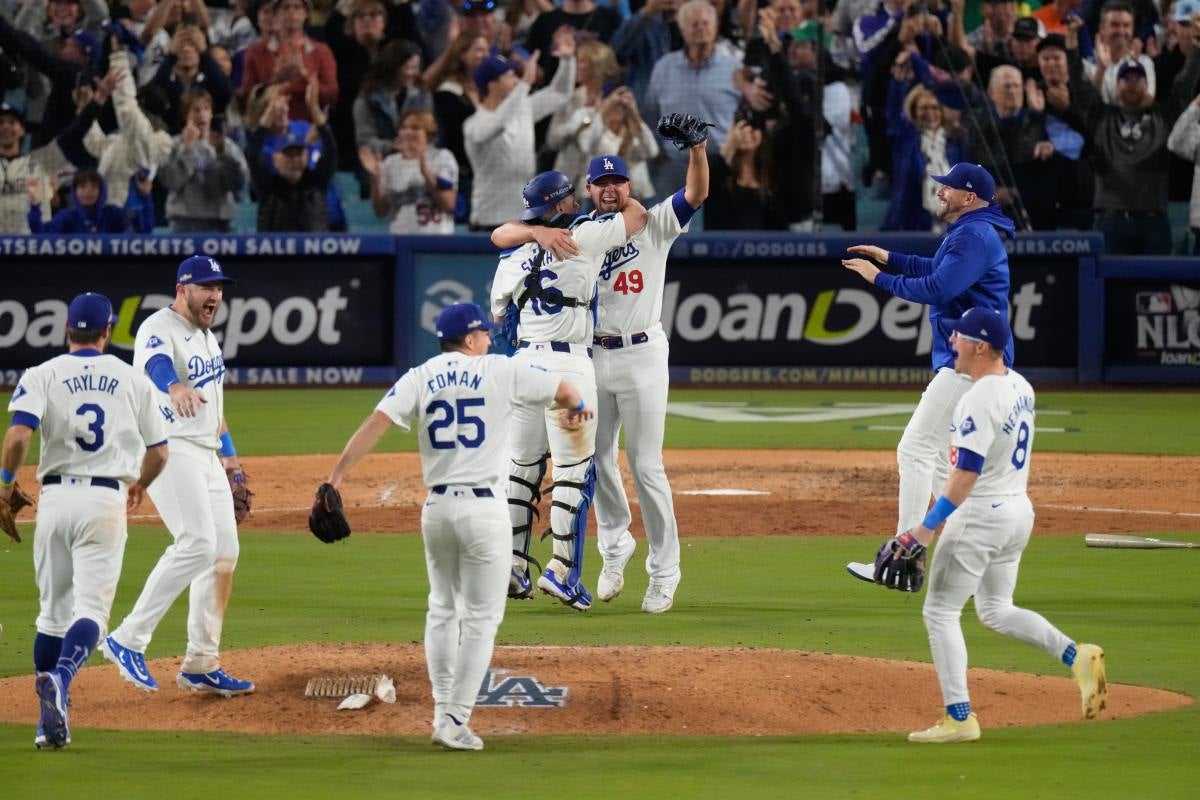 Los Dodgers llegan después de vencer a los Mets 