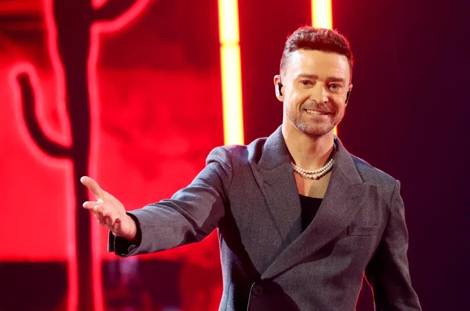 Justin Timberlake pospone fechas hasta el mes de febrero