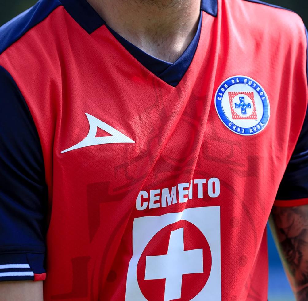 Nueva equipación de Cruz Azul