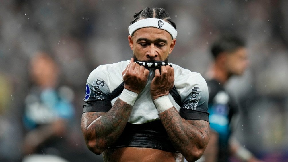 Memphis Depay, estrella de Corinthians