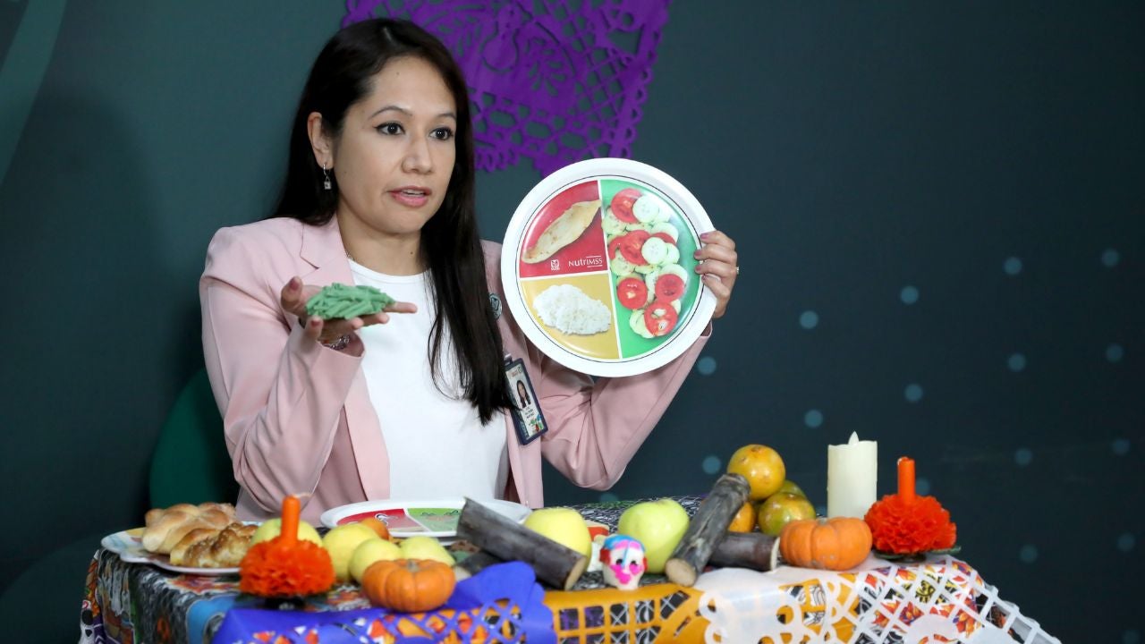 Conoce que alimentos puedes comer saludablemente en estos Días de Muertos