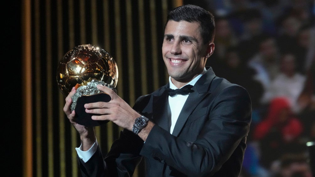 Rodri con el Balón de Oro