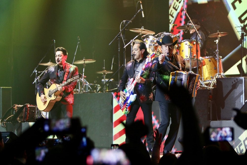 Los Tigres del Norte cerrarán en el evento en Arizona.