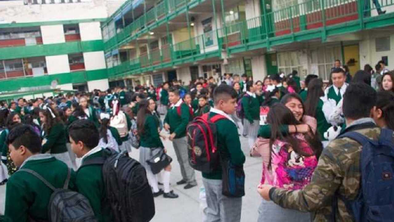 Esta medida aplicará en escuelas públicas de educación básica de todo el país. 