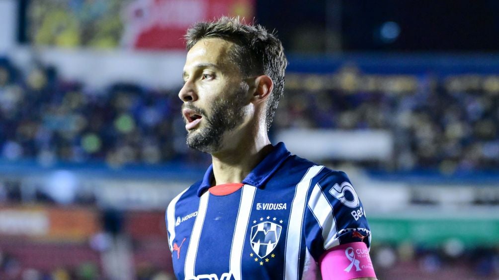 Canales en acción con Monterrey