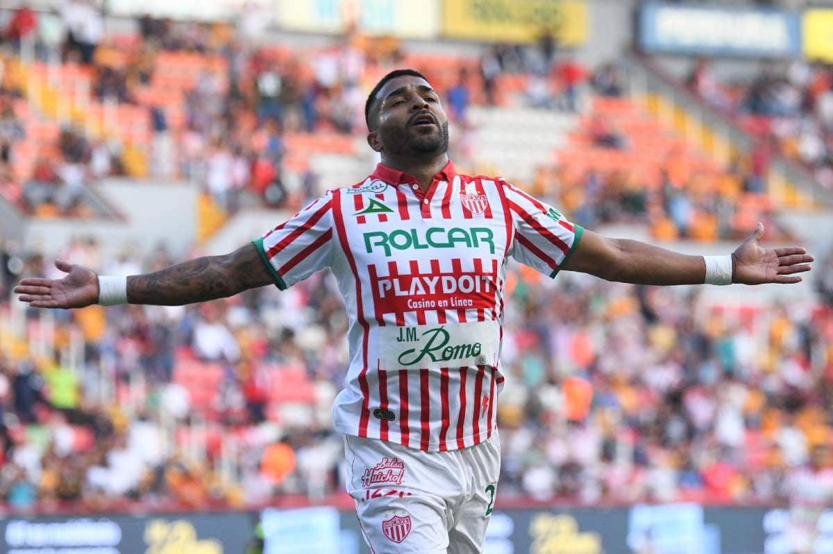 Necaxa impulsó la carrera de Aguirre en la Liga MX