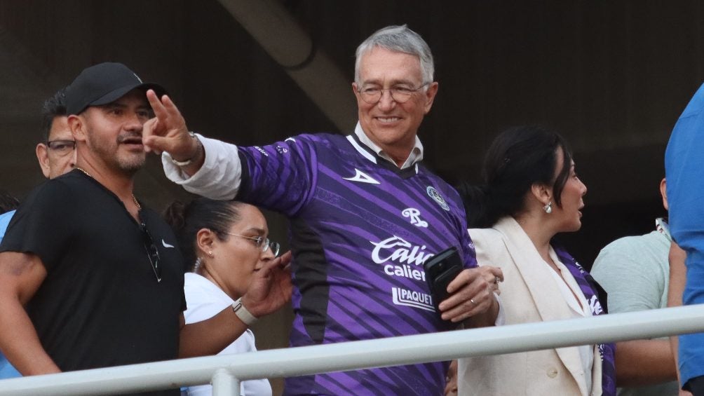 Ricardo Salinas is Burla de Mazatlán, his own team is traveling against America