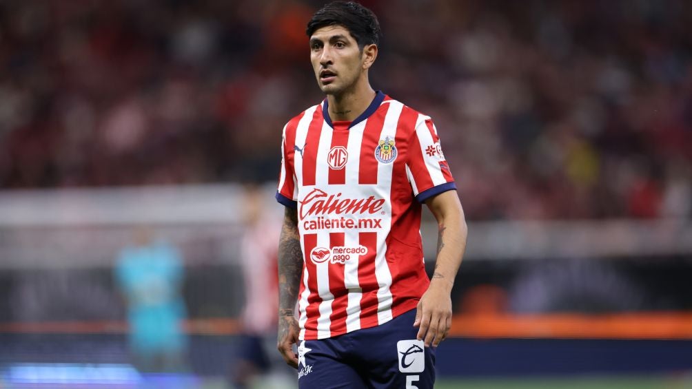 Guzmán en partido con Chivas