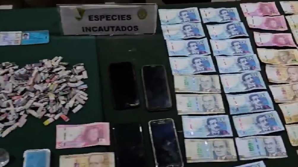 Entre lo incautado había dinero, droga y celulares. 