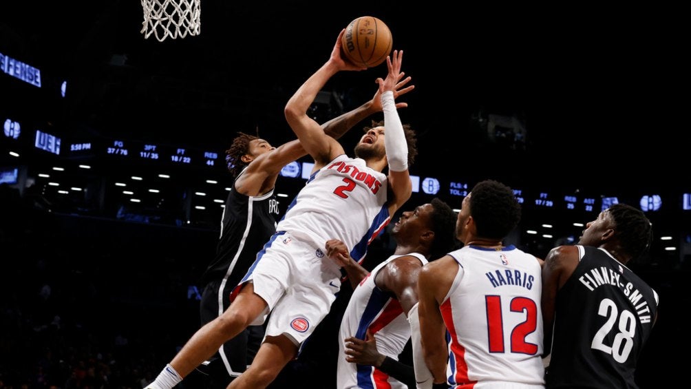 Pistons venció a Mets esa misma noche