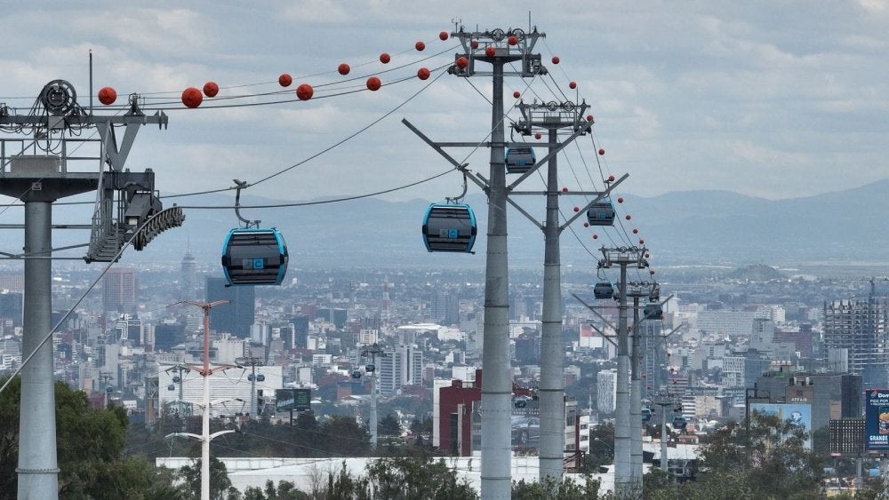 El Cablebús indicó que están buscando solucionar el problema.