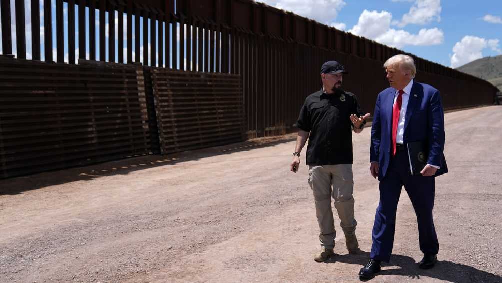 En su primera etapa, Trump mandó a construir un muro entre México y Estados Unidos. 