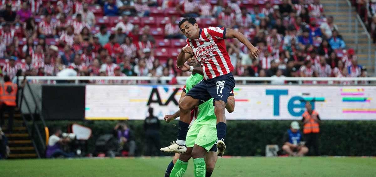 Sánches con Chivas 