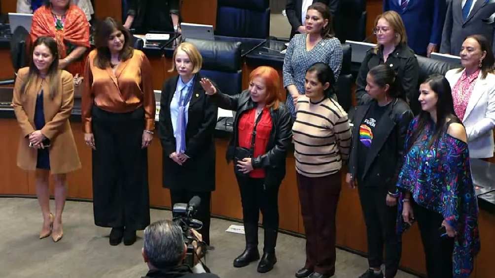 Después de ganar la votación, la exmilitante de Morena rindió protesta en el Senado. 