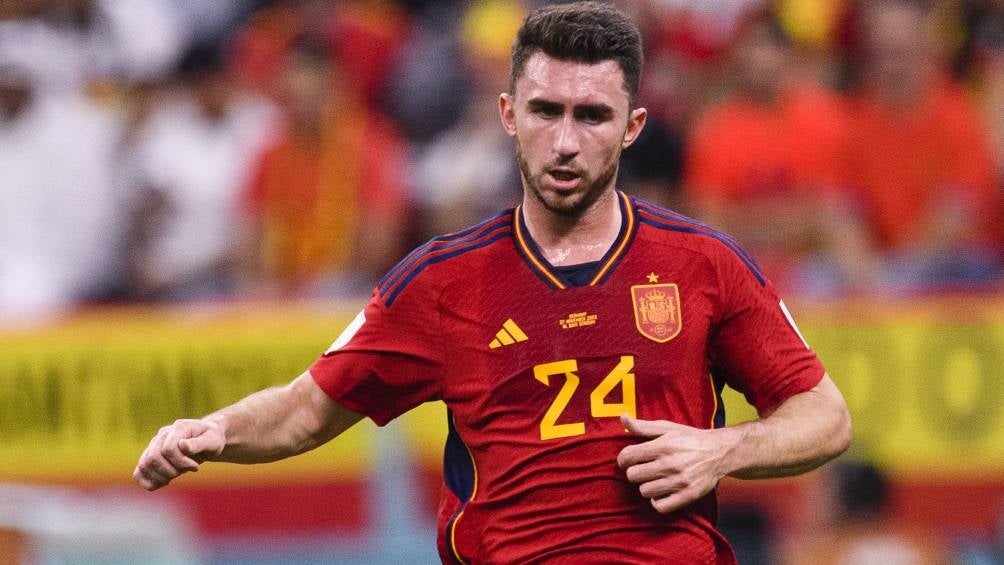 Laporte en partido con España