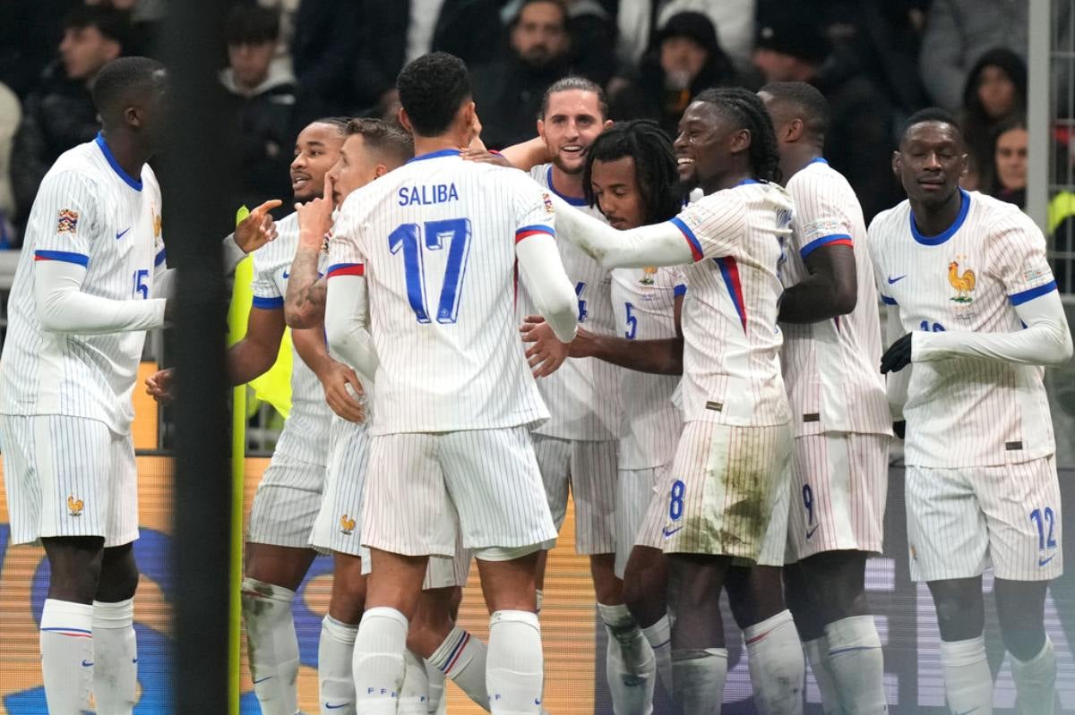 Les Bleus se quedaron con el primer lugar del grupo 