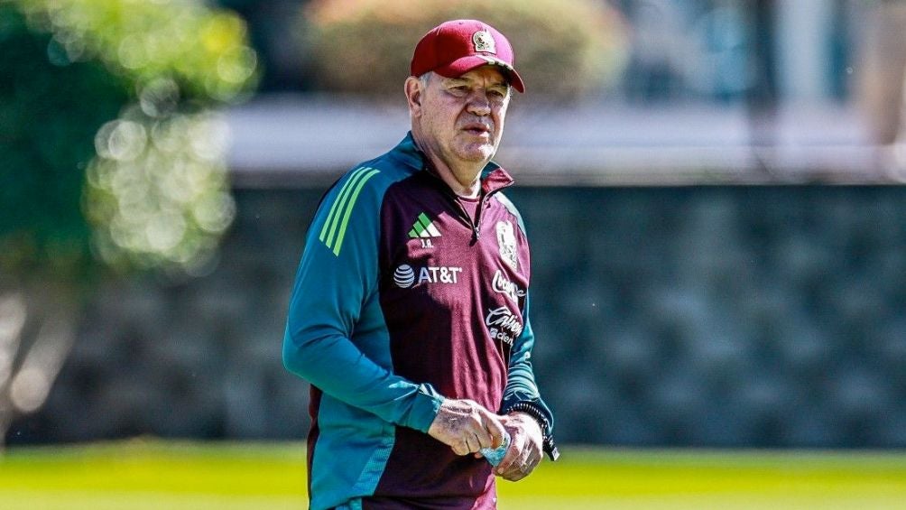 Aguirre en un entrenamiento con la Selección