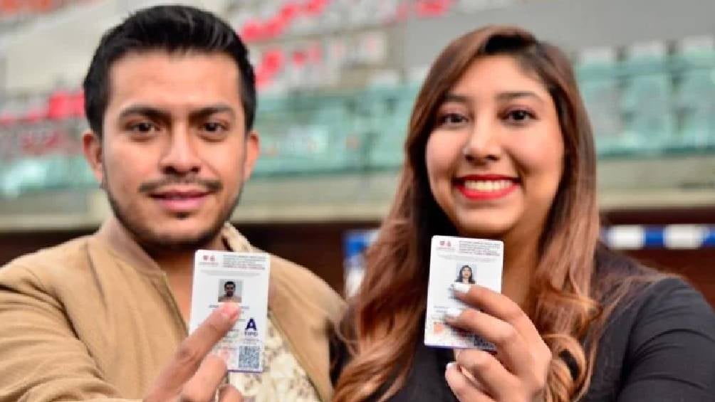 El costo de la licencia de conducir permanente en la CDMX es de 1500 pesos. 