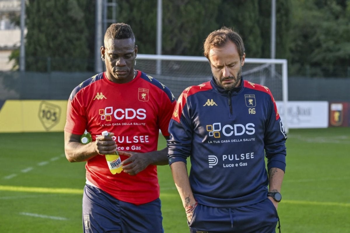 Balotelli con su antiguo entrenador