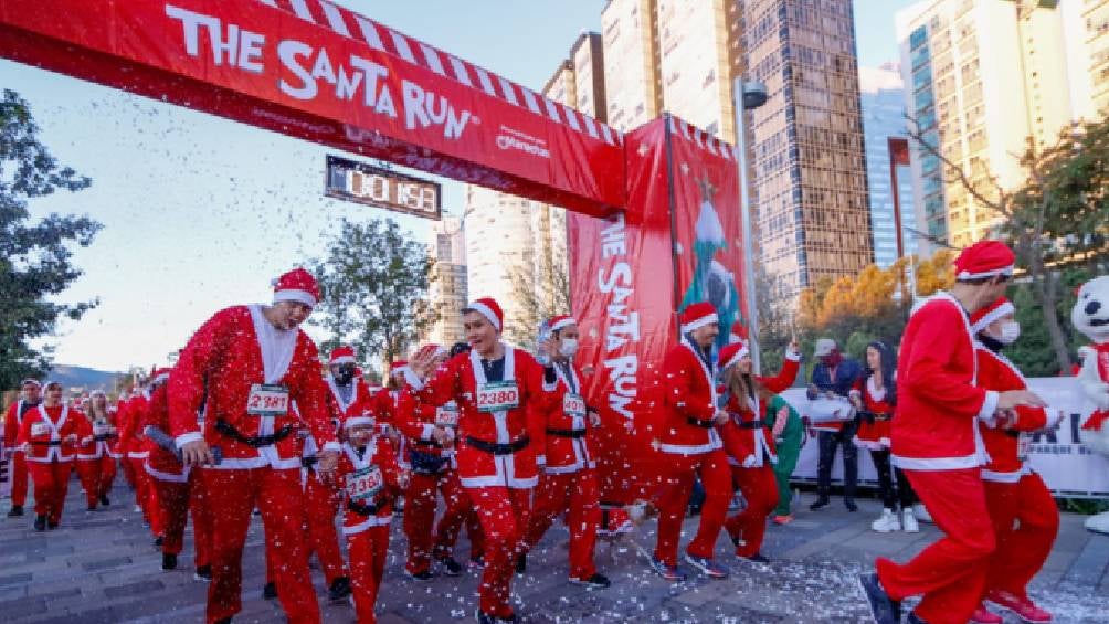 The Santa Run 2024 CDMX: Checa cuándo y dónde puedes correr disfrazado de Santa Claus 