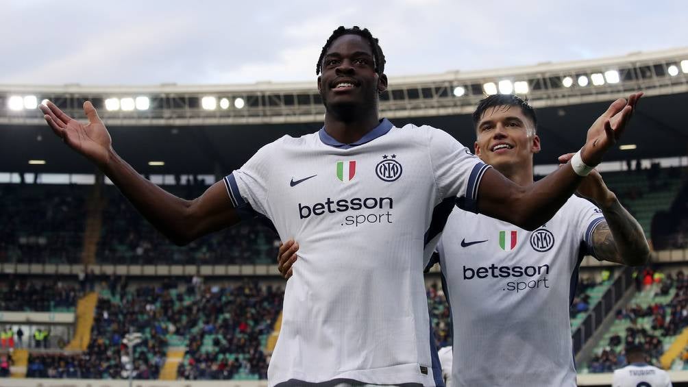 Inter Milán, con cinco goles en el primer tiempo, aplasta al Hellas Verona