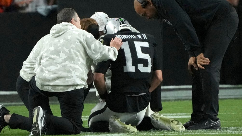 Gardner Minshew sufrió una fractura de clavicula