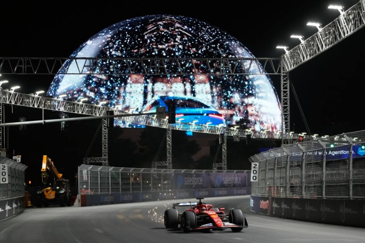 Leclerc se quejó de Sainz por la radio del equipo 