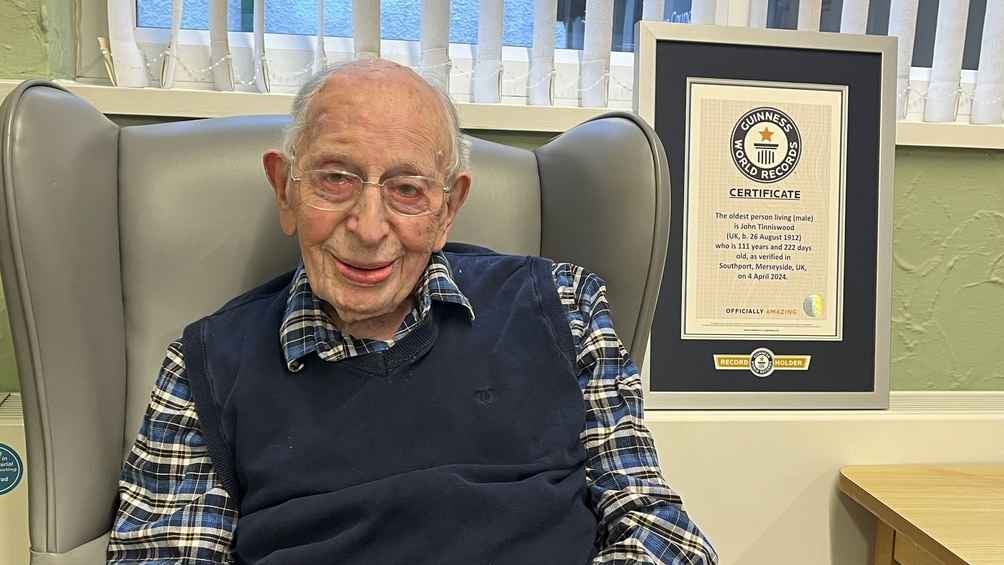 Murió John Alfred Tinniswood, el hombre más viejo del mundo que tenía 112 años 