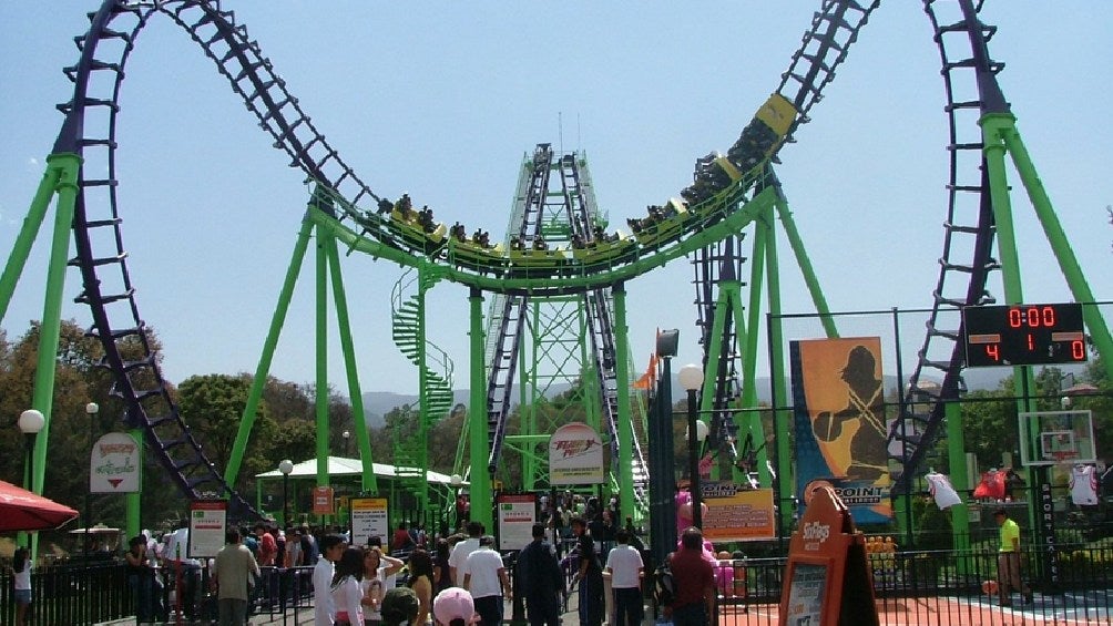 La pequeña montaña rusa te daba vueltas y elevaba a una altura de 37 metros.