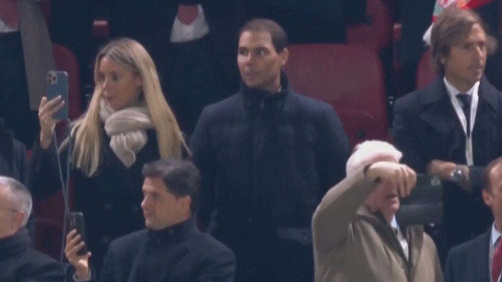 Nadal en Anfield viendo al Real Madrid