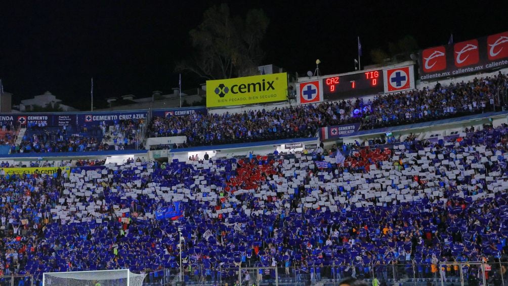 Afición del Cruz Azul prepara serenata previo al juego de vuelta de Cuartos de Final