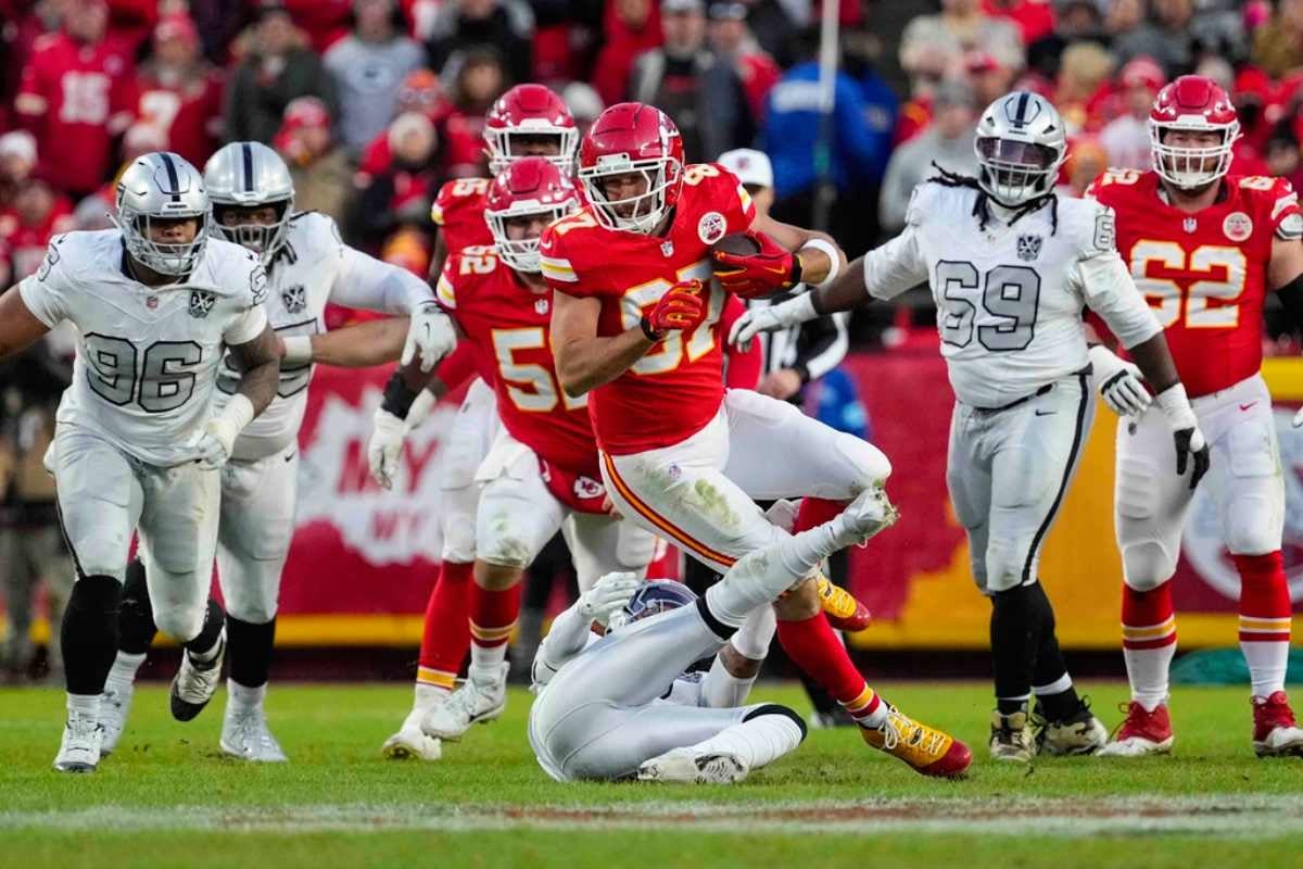 Los Chiefs sufrieron de más ante un rival menor 